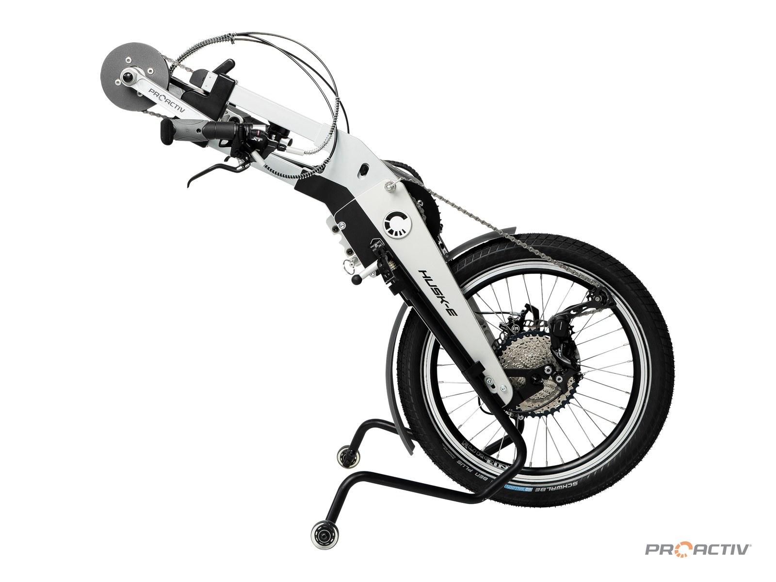 PRO ACTIV HUSK-E mechanisch Adaptiv-Handbike, Dreiviertelansicht von vorne