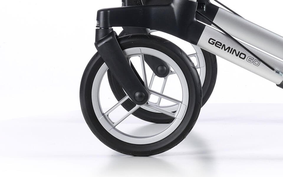 Die großen Räder des Gemino 60 Walker