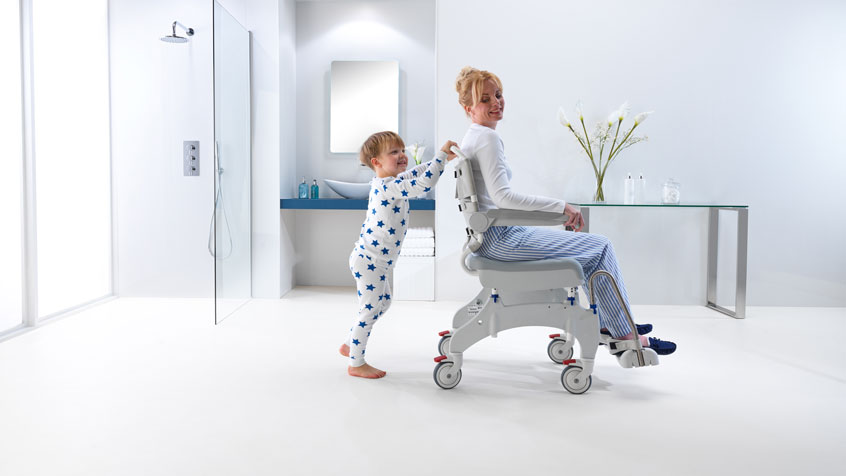 Aquatec Ocean Ergo Dusch- und Toilettenrollstuhl – Ansicht 3