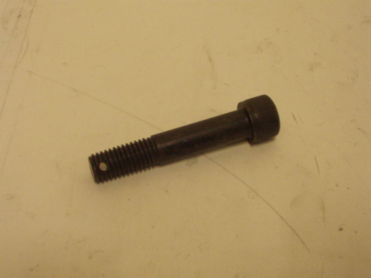 Zylinderschraube M 12 x 65 mit Bohrung für Splint