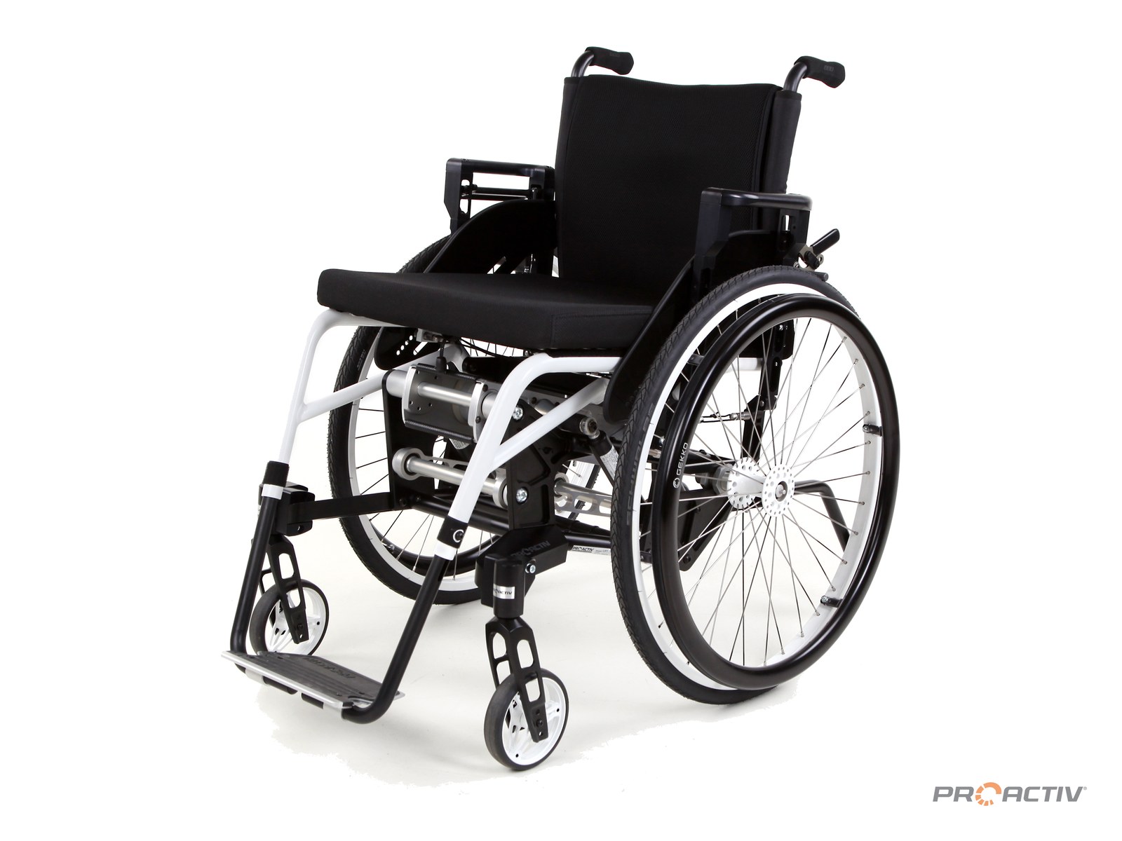 PRO ACTIV LIFT solid mechanisch Rollstuhl mit Sitzhöhenverstellung, Dreiviertelansicht von vorne