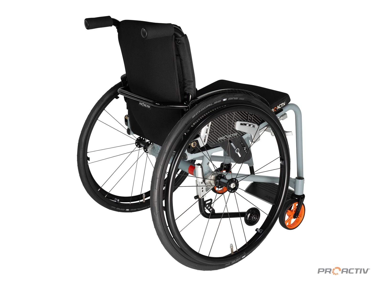PRO ACTIV SPEEDY F3 Sportrollstuhl, Dreiviertelansicht von hinten