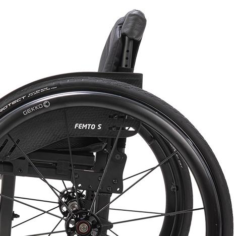 MEYRA FEMTO S Faltrollstuhl